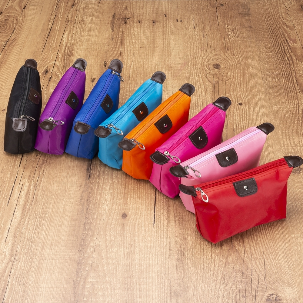 NECESSAIRE EM POLIESTER IMPERMEÁVEL  - 4Unik