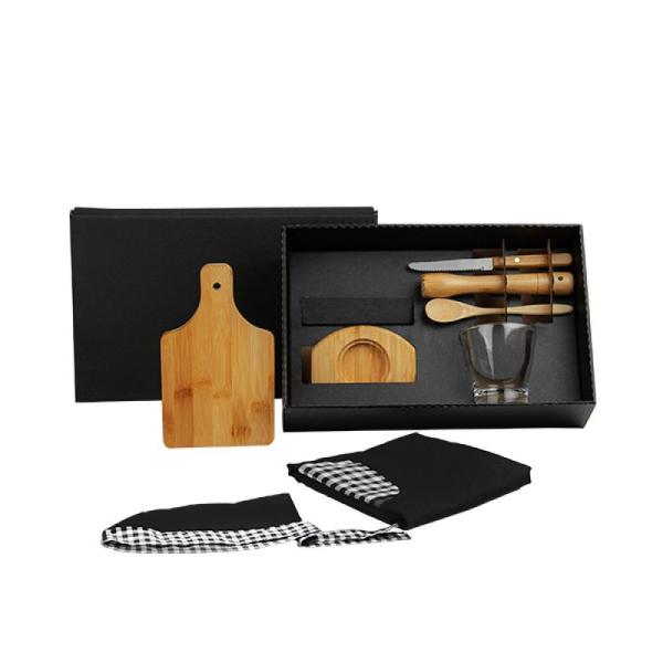 KIT CAIPIRINHA EM BAMBU / MADEIRA COM AVENTAL E BANDANA 8 PÇS - 4Unik