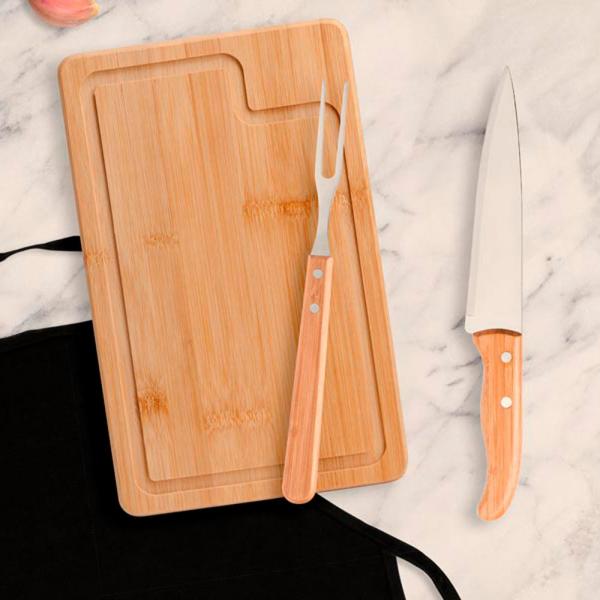 KIT PARA CHURRASCO BAMBU / INOX COM AVENTAL E TÁBUA 4 PÇS - 4Unik